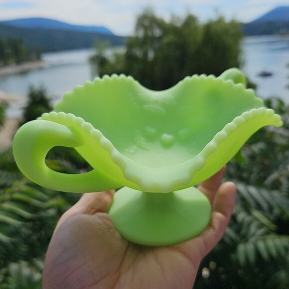 Fenton Uranium Lime Green Satin Footed Candy Dish With Handles Geiger Checked - Picture 15 of 15